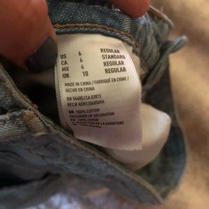 American eagle distressed jeans